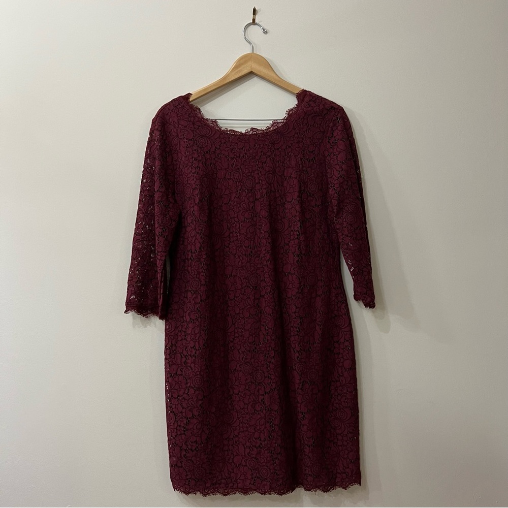 Burgundy Lace Long sleeves dress with zipper in the back